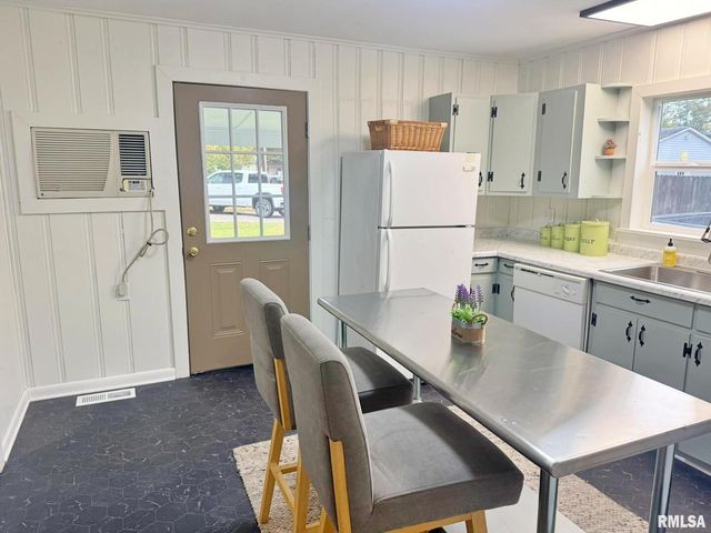 1800 MARKET Street, Metropolis, IL 62960