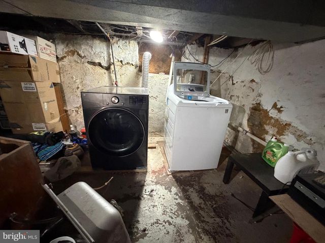 2611 LINDSAY ST, Chester, PA 19013