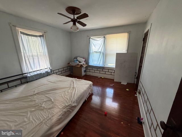 2611 LINDSAY ST, Chester, PA 19013