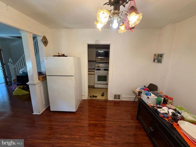 2611 LINDSAY ST, Chester, PA 19013