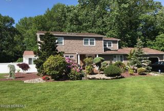 41 Guest Drive, Morganville, NJ 07751