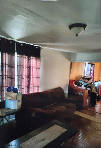 5101 Mallow Street, Houston, TX 77033