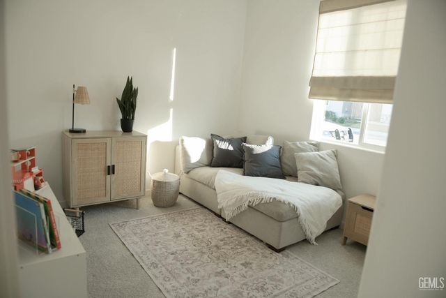 8906 Canyon Sage Dr, Shafter, CA 93263