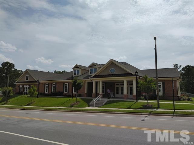 1042 Commack Drive, Durham, NC 27703