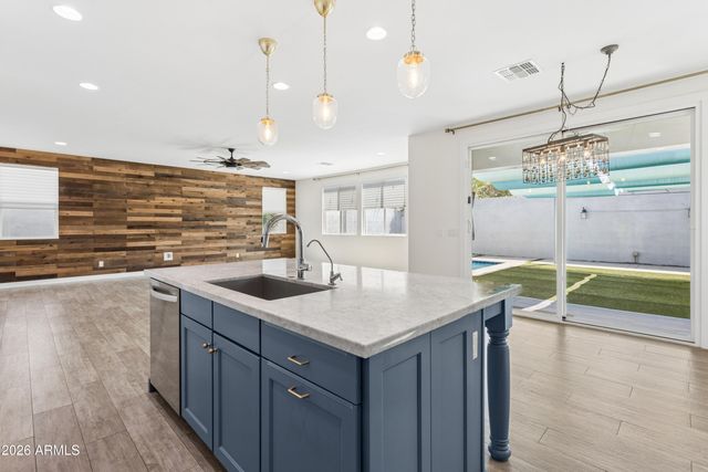2663 N 54TH Street, Phoenix, AZ 85008