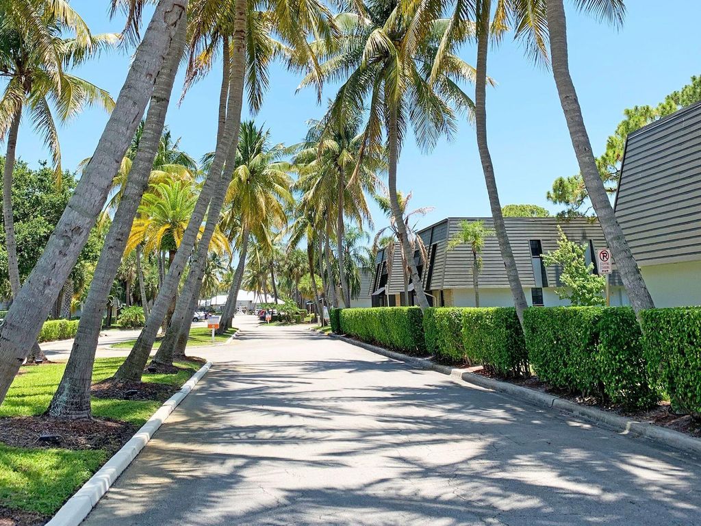 4120 Union Square Boulevard A1, Palm Beach Gardens, FL 33410