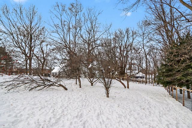 200 Golf View Drive, Plainwell, MI 49080