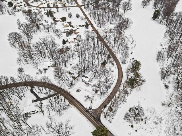 200 Golf View Drive, Plainwell, MI 49080