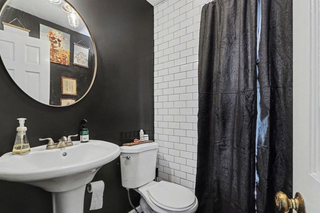 200 Golf View Drive, Plainwell, MI 49080