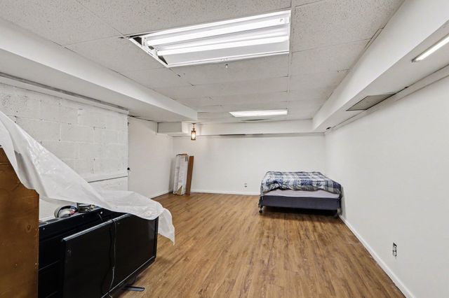 200 Golf View Drive, Plainwell, MI 49080