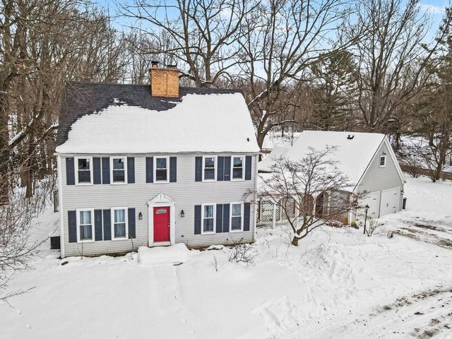 200 Golf View Drive, Plainwell, MI 49080