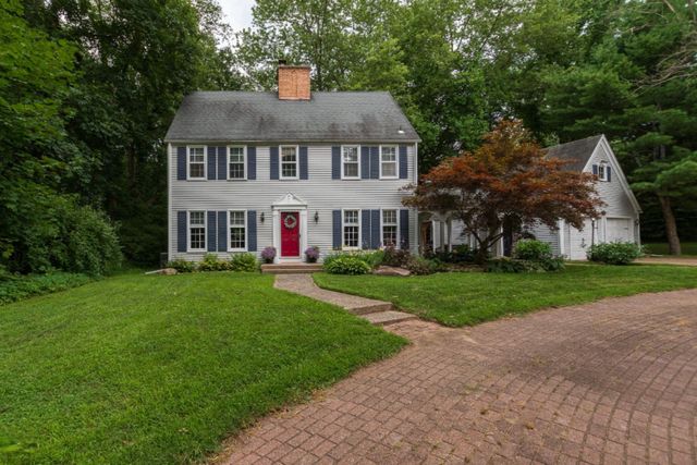 200 Golf View Drive, Plainwell, MI 49080