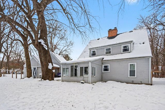 200 Golf View Drive, Plainwell, MI 49080