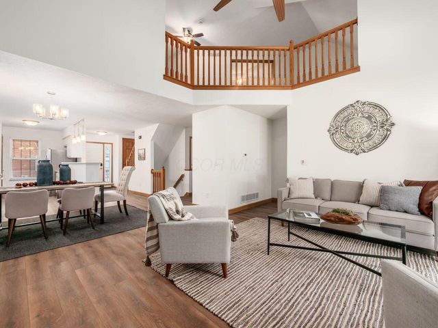 6544 Upper Lake Circle, Westerville, OH 43082