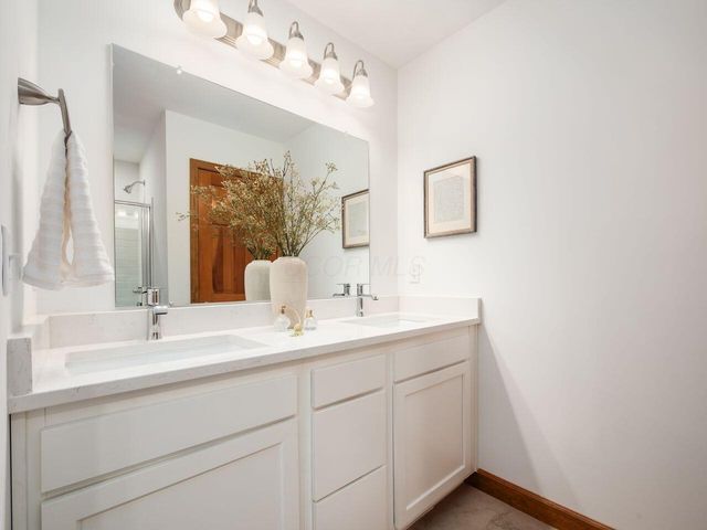 6544 Upper Lake Circle, Westerville, OH 43082