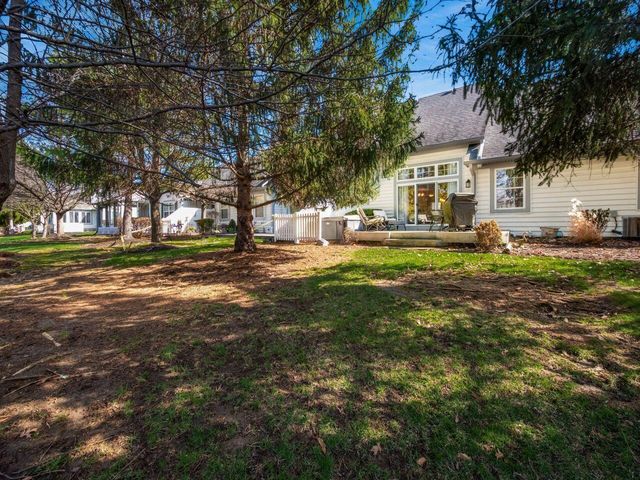 6544 Upper Lake Circle, Westerville, OH 43082