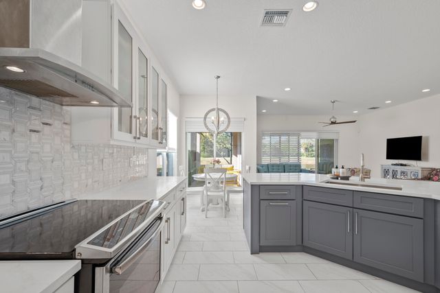 12293 Laguna Valley Terrace, Boynton Beach, FL 33473