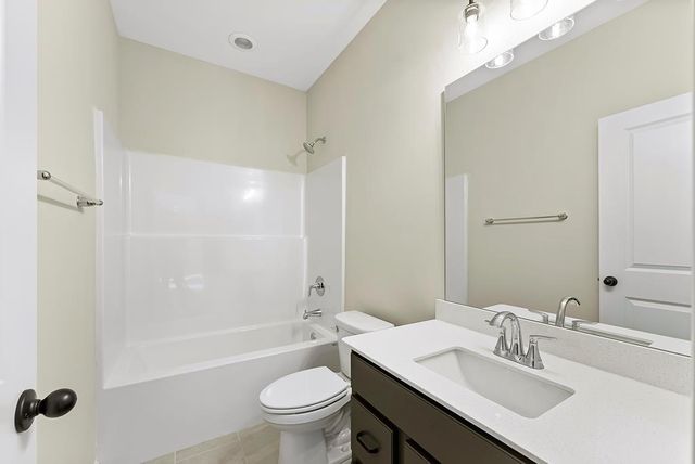 575 Mountain View Road, Hamilton, GA 31811