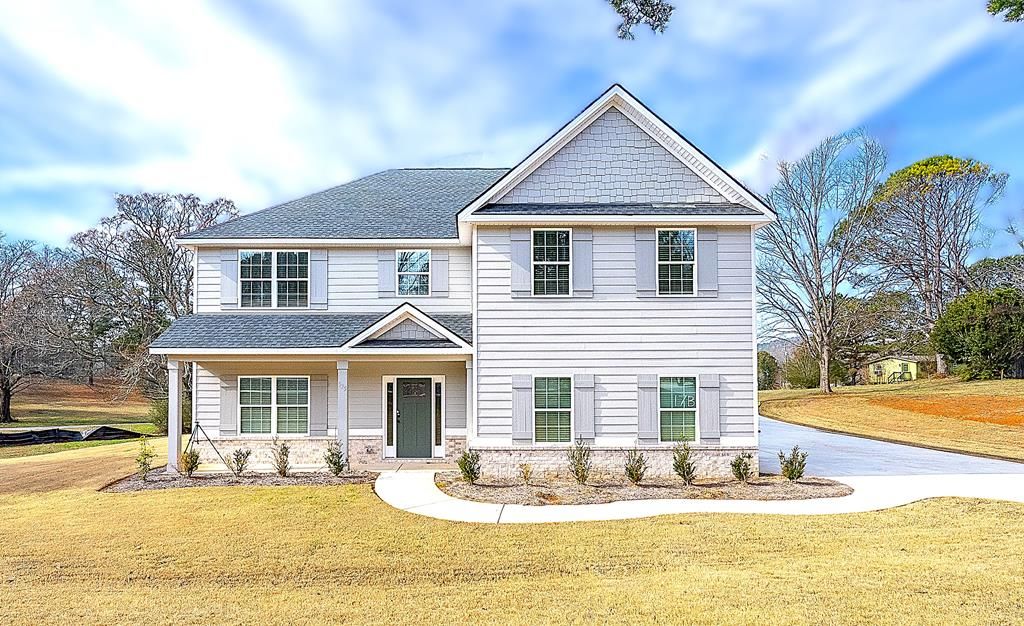 575 Mountain View Road, Hamilton, GA 31811