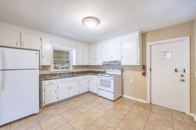 211 Massee Drive, Dothan, AL 36301