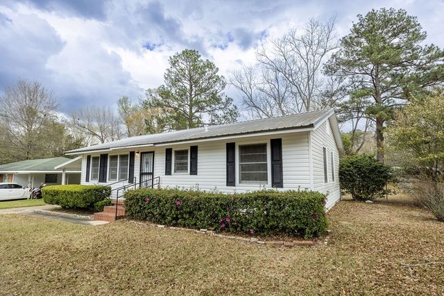 211 Massee Drive, Dothan, AL 36301