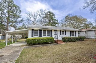 211 Massee Drive, Dothan, AL 36301