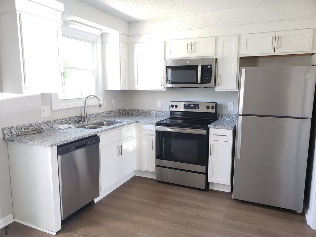 610 Commerce St Unit 15, Clarksville, TN 37040