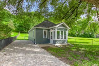 210 KERFOOT Street, East Peoria, IL 61611