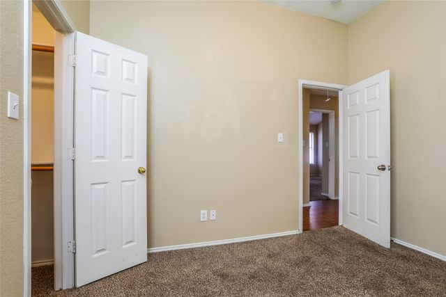 1017 Glencrest Drive, Cedar Hill, TX 75104