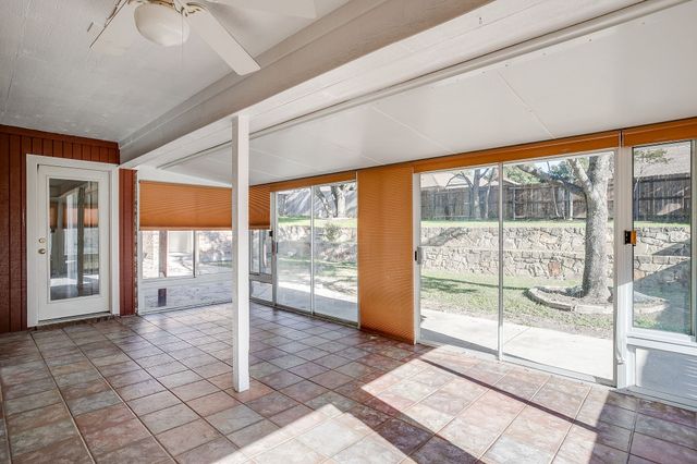 8612 Woodslane Drive, Fort Worth, TX 76179