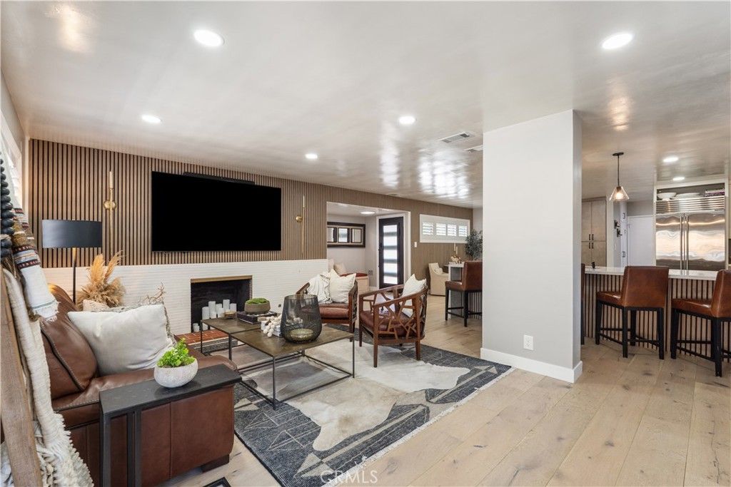 1611 N Greenbrier, Long Beach, CA 90815 — photo 2
