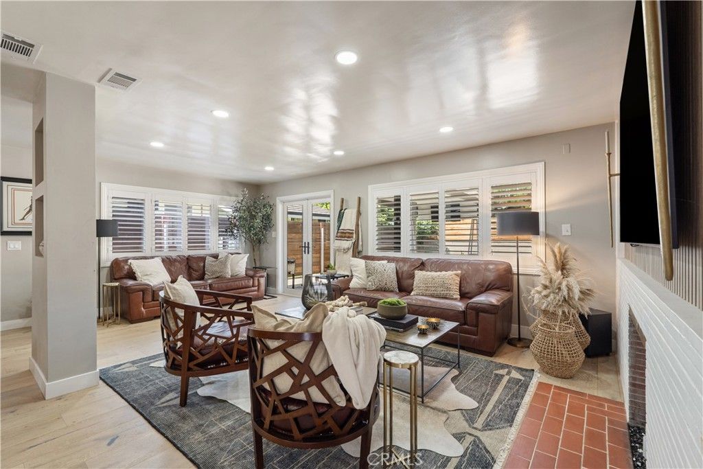 1611 N Greenbrier, Long Beach, CA 90815 — photo 4