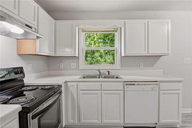 1111 Caldwell Street, Greensboro, NC 27406