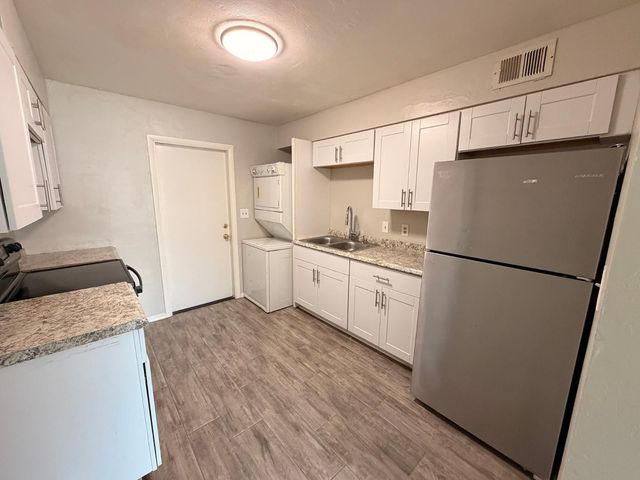 4837 E Willetta Street Apt 3, Phoenix, AZ 85008