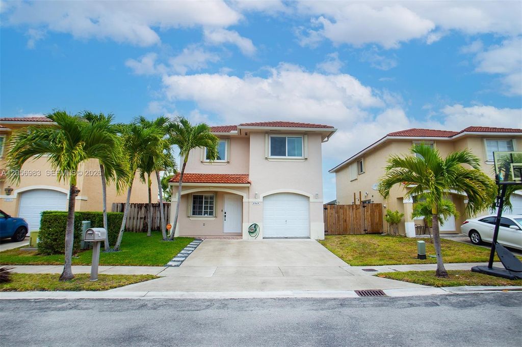 8949 SW 214th Street 8949, Cutler Bay, FL 33189