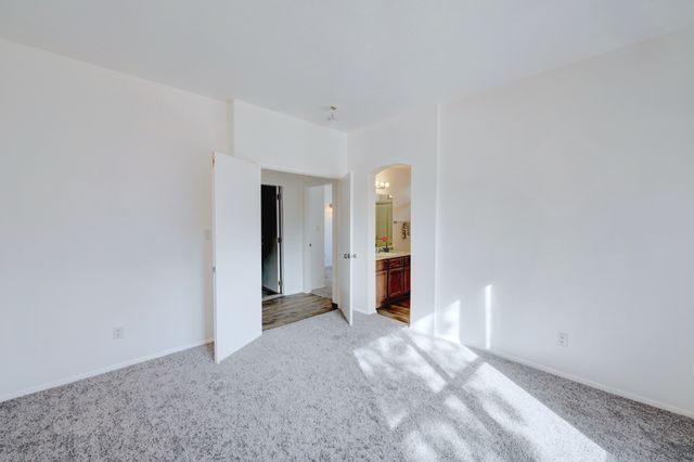 6049 Monte Azul Place, Santa Fe, NM 87507