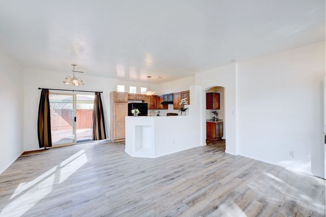 6049 Monte Azul Place, Santa Fe, NM 87507