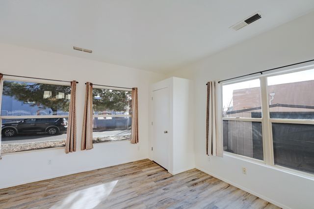 6049 Monte Azul Place, Santa Fe, NM 87507