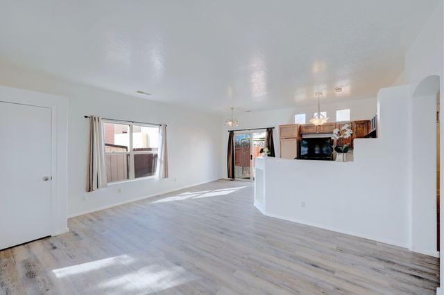 6049 Monte Azul Place, Santa Fe, NM 87507