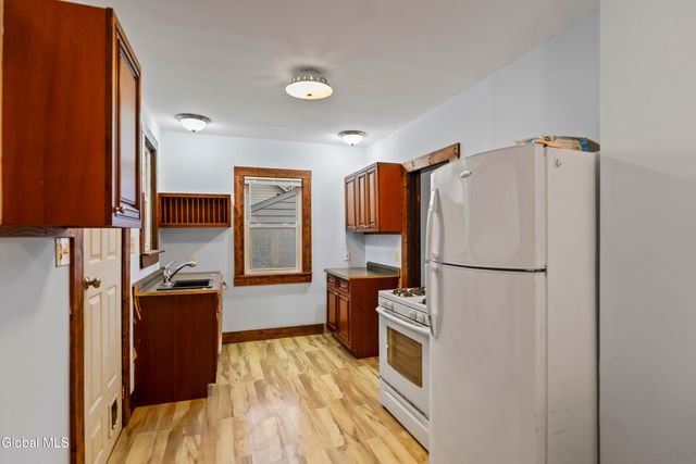 1994 10th Street, Rensselaer, NY 12144