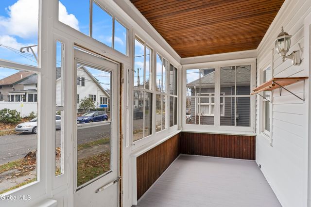 1994 10th Street, Rensselaer, NY 12144