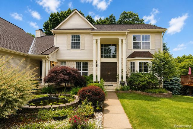7622 Park Meadow Lane, West Bloomfield Charter Township, MI 48324