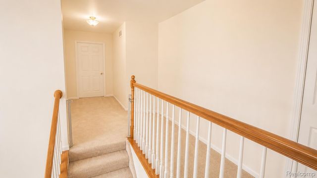 7622 Park Meadow Lane, West Bloomfield Charter Township, MI 48324