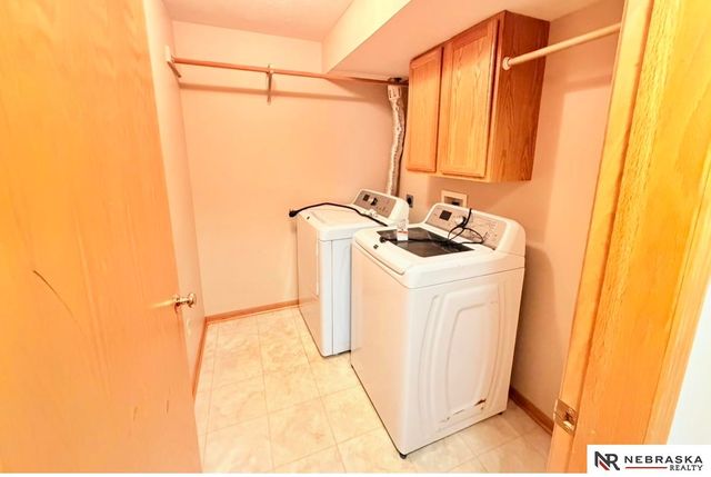 5016 NW 10th Street, Lincoln, NE 68521