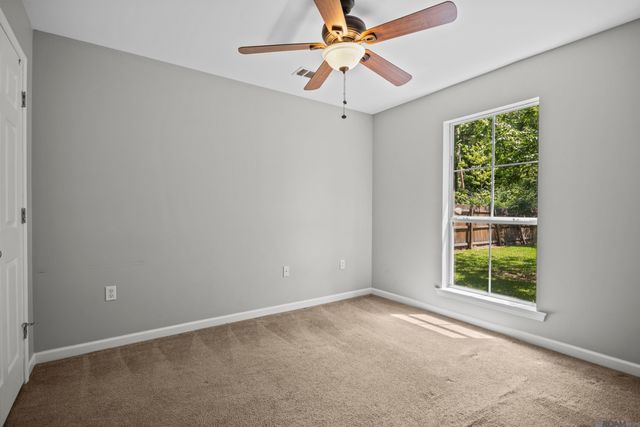 35038 Napoleon Dr, Denham Springs, LA 70706