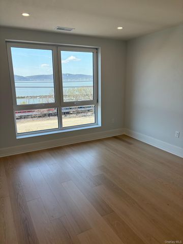 25 S Riverside 306, Croton-on-hudson, NY 10520
