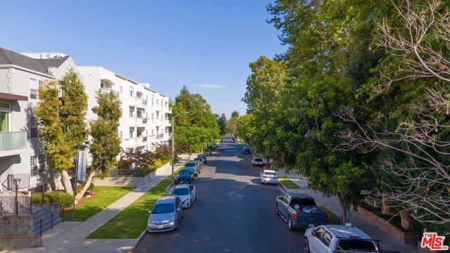 1830 Greenfield Avenue, Los Angeles, CA 90025