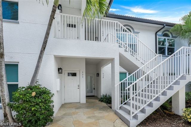 2110 Cay Lagoon DR 122, Naples, FL 34109