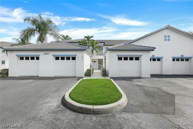 2110 Cay Lagoon DR 122, Naples, FL 34109