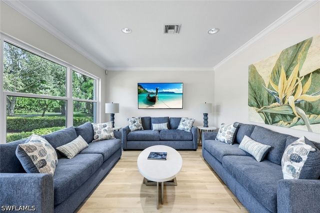 2110 Cay Lagoon DR 122, Naples, FL 34109